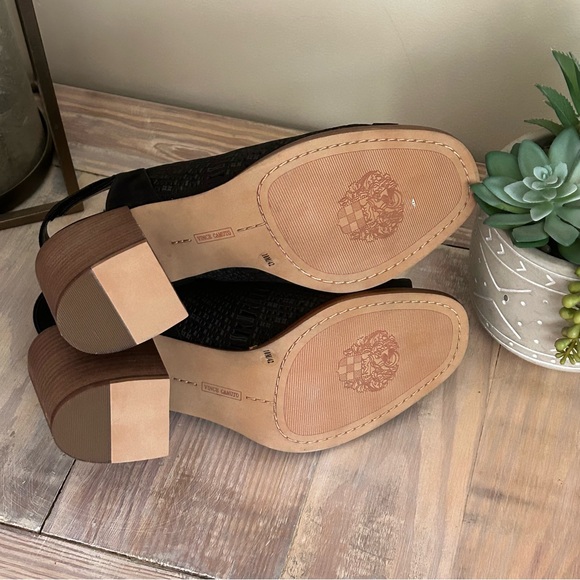 Vince Camuto Black Block Heel Laser Cut Sandal - NEW✨ - Picture 12 of 16